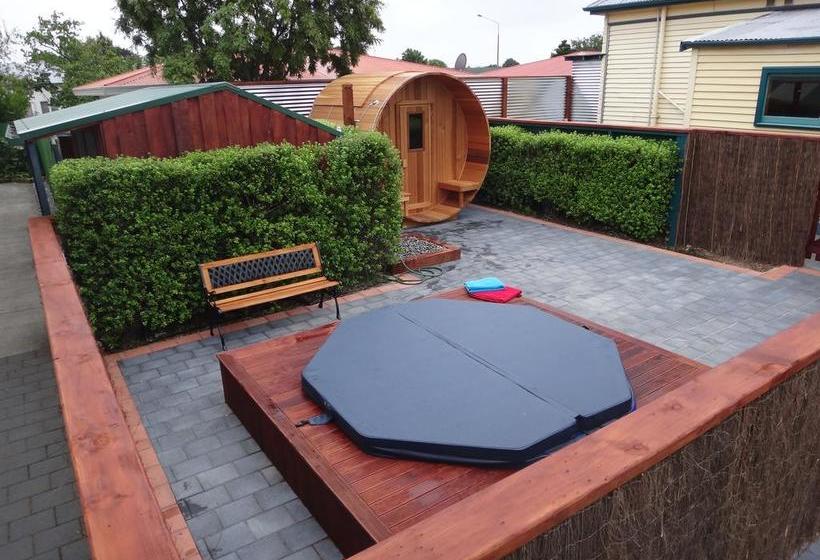 旅馆 The Old Countryhouse