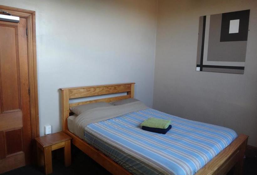 旅馆 The Old Countryhouse