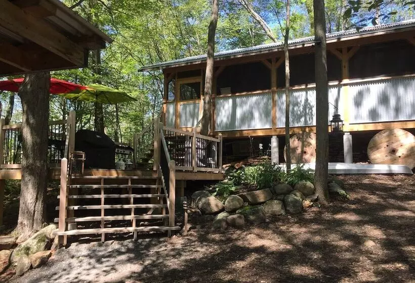 Aamiaismajoitus (B&B) Harmony Outdoor Inn