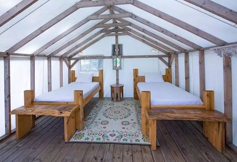 Aamiaismajoitus (B&B) Harmony Outdoor Inn