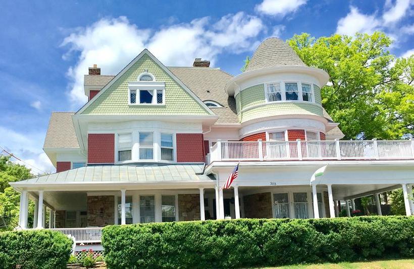 Berkeley House Bed & Breakfast