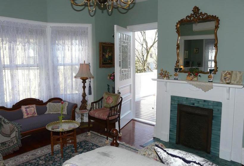 Berkeley House Bed & Breakfast