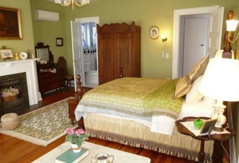 Berkeley House Bed & Breakfast