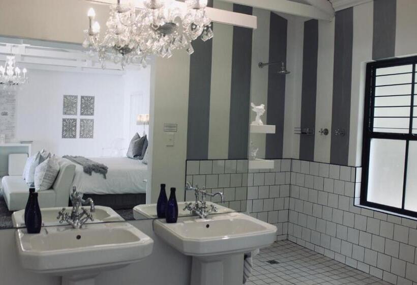 Brenaissance Wine & Stud Estate