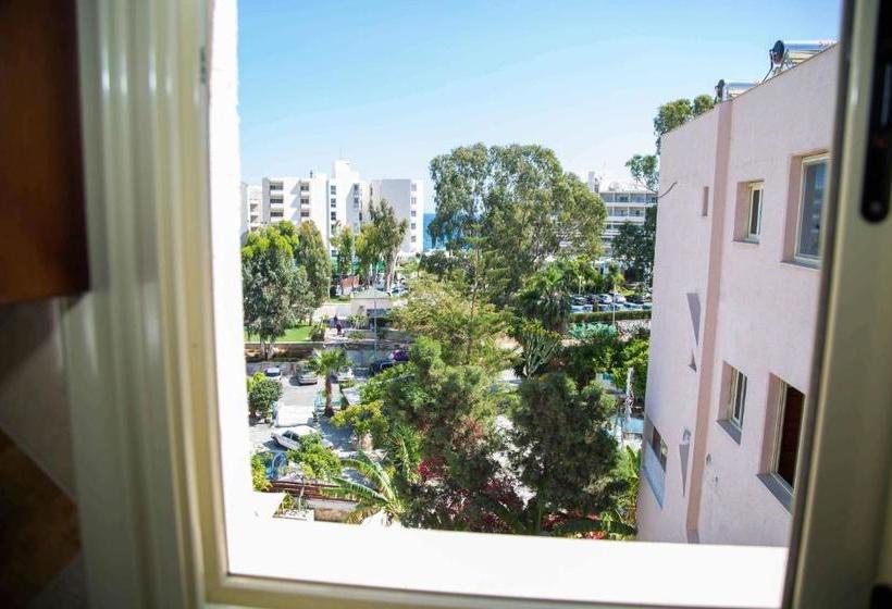 Chrysanthos Boutique Apartments