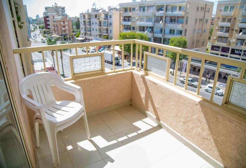Chrysanthos Boutique Apartments