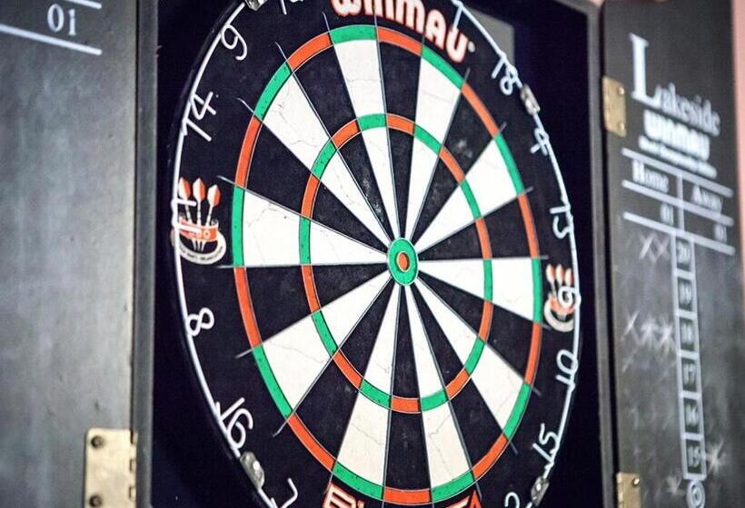 פונדק The Crewe Arms