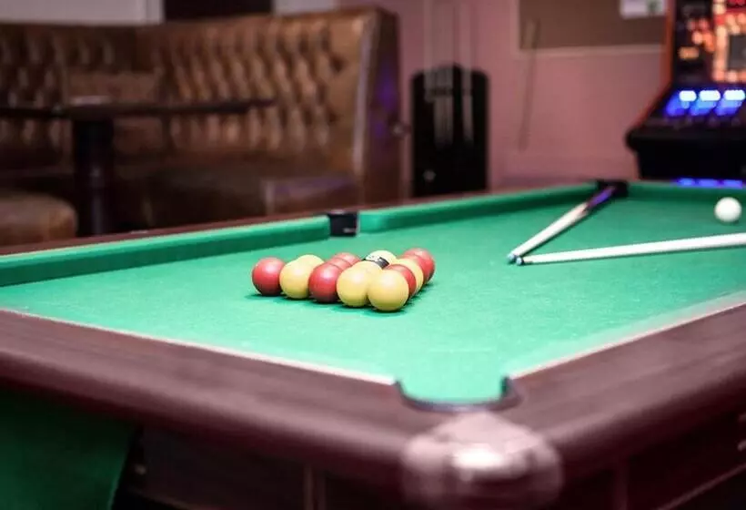 簡易ホテル The Crewe Arms