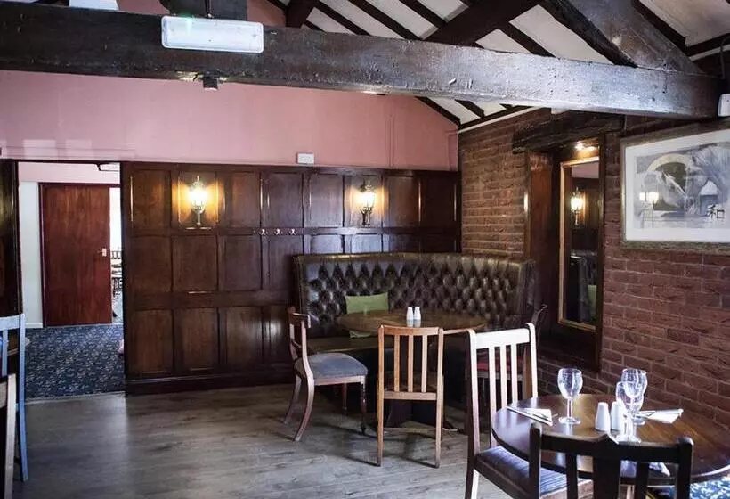 簡易ホテル The Crewe Arms