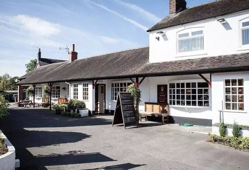 簡易ホテル The Crewe Arms