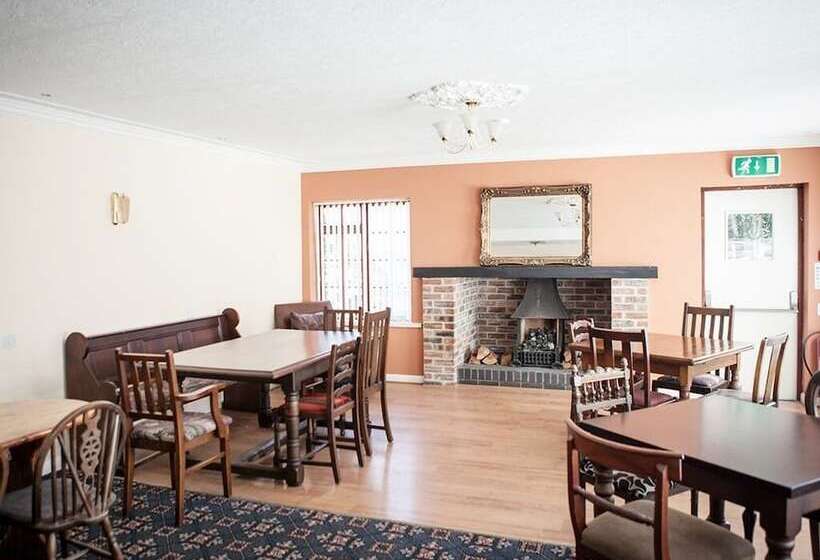 פונדק The Crewe Arms