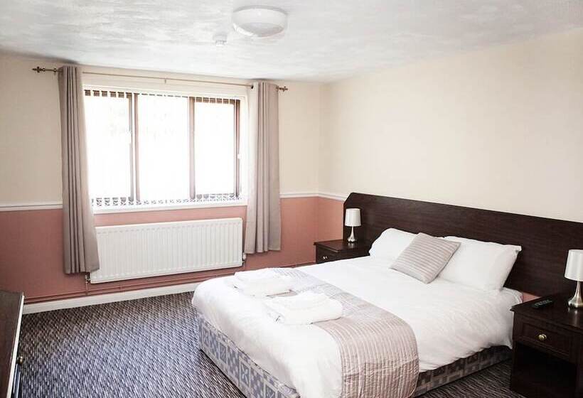 פונדק The Crewe Arms