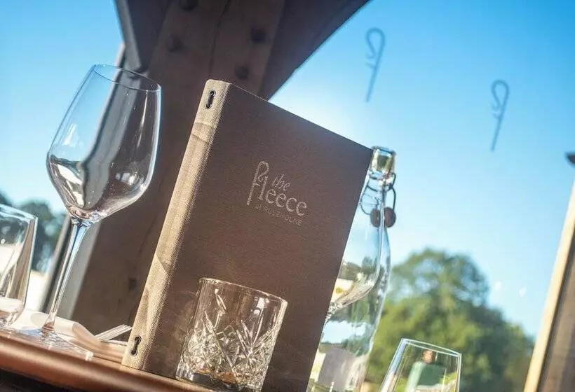 مسافرخانه The Fleece At Ruleholme