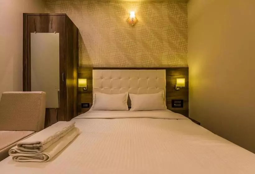 ホテル Atlas Grand Mumbai