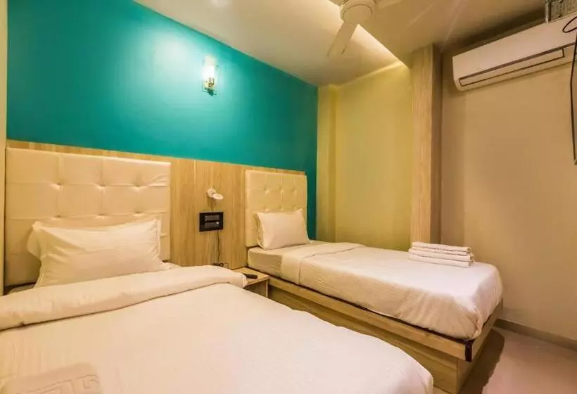 ホテル Atlas Grand Mumbai