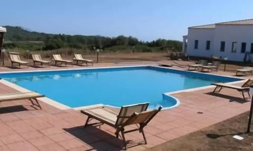 هتل Baia Cea