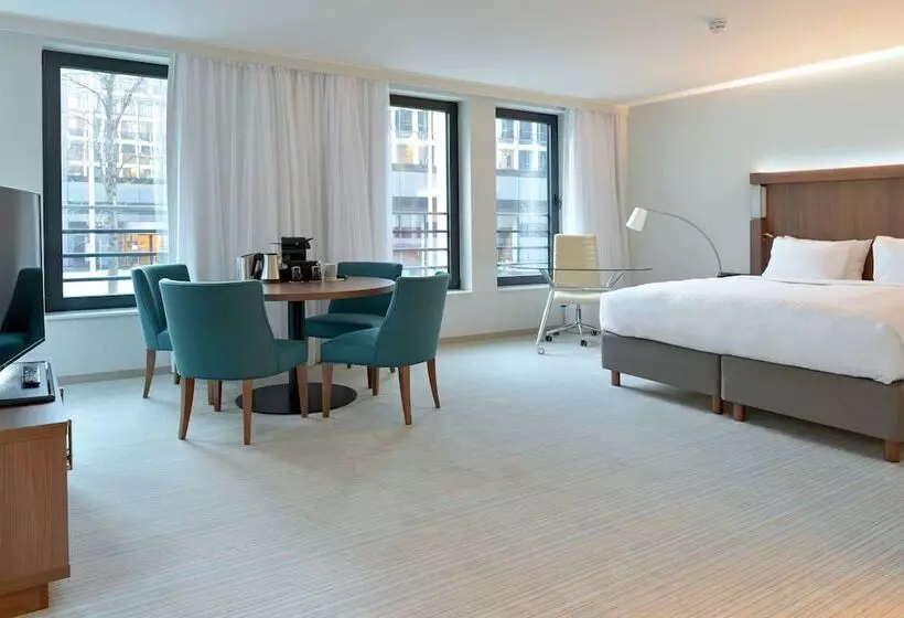 هتل Courtyard By Marriott Brussels Eu