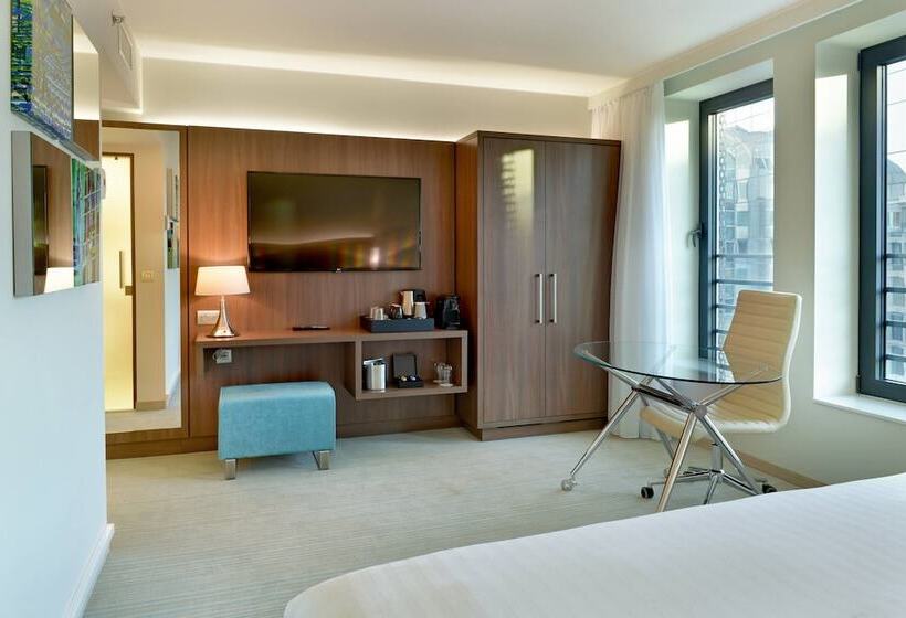 هتل Courtyard By Marriott Brussels Eu