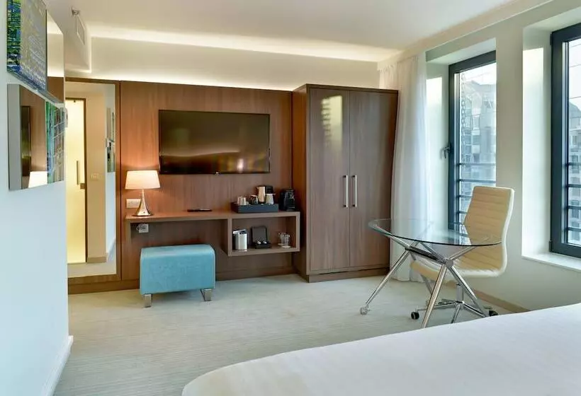 هتل Courtyard By Marriott Brussels Eu