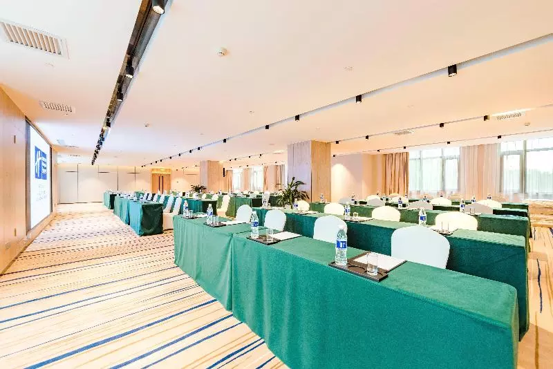 هتل Holiday Inn Express Shijiazhuang Heping, An Ihg