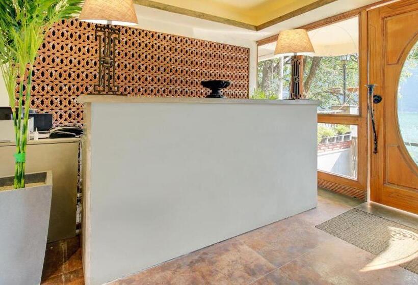 فندق Lakeside Inn Nainital