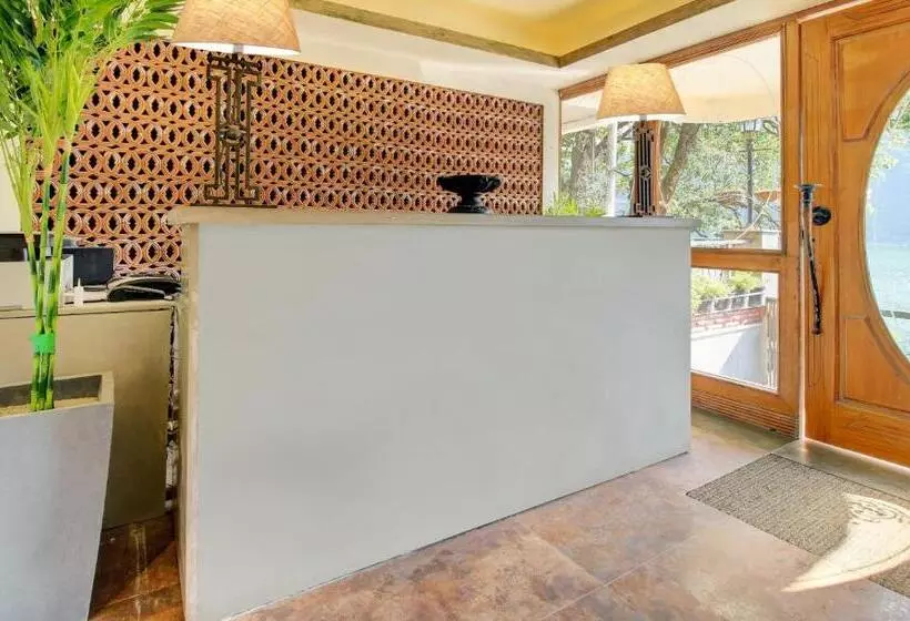 Hotelli Lakeside Inn Nainital