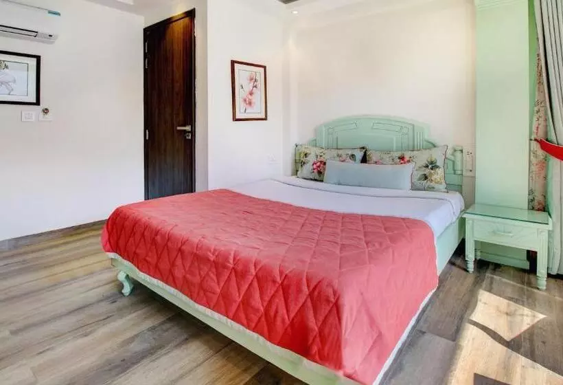 Hotelli Lakeside Inn Nainital