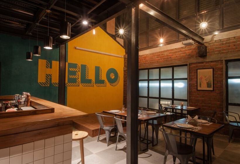 هتل Olive Golflinks  By Embassy Group