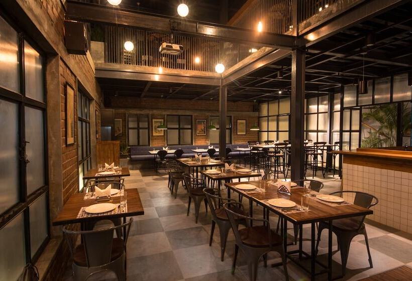 هتل Olive Golflinks  By Embassy Group