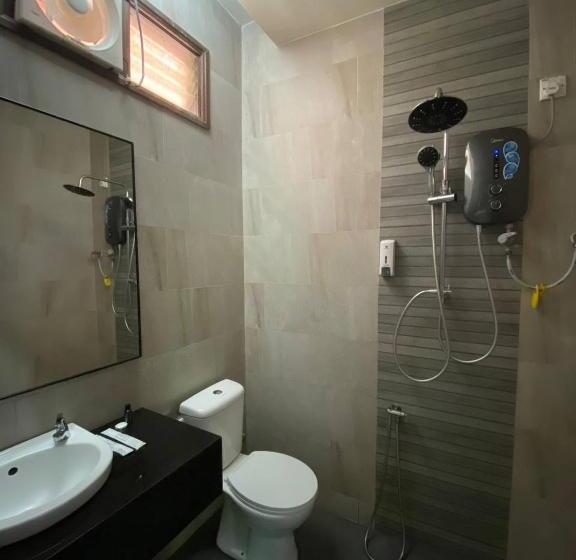 Отель Pandan Laut Beach Resort