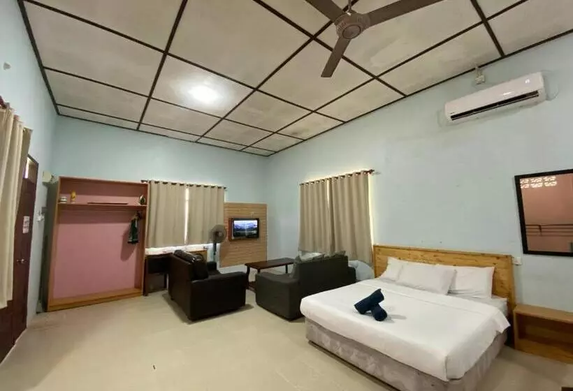 ホテル Pandan Laut Beach Resort