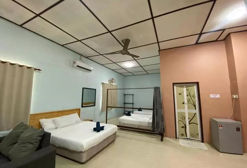 ホテル Pandan Laut Beach Resort