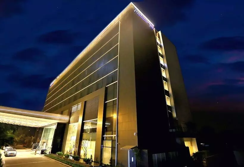 Hotelli Radisson Blu Faridabad