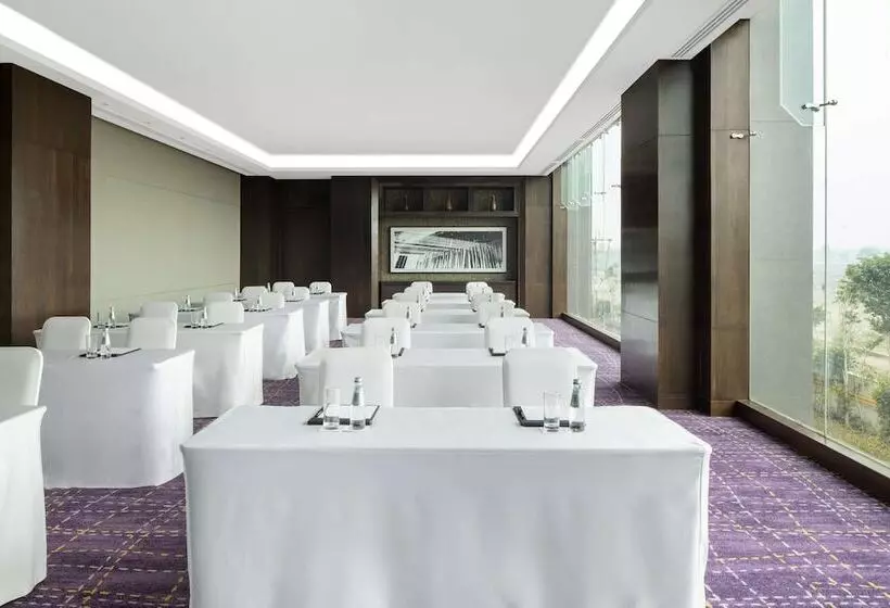 Hotelli Radisson Blu Faridabad
