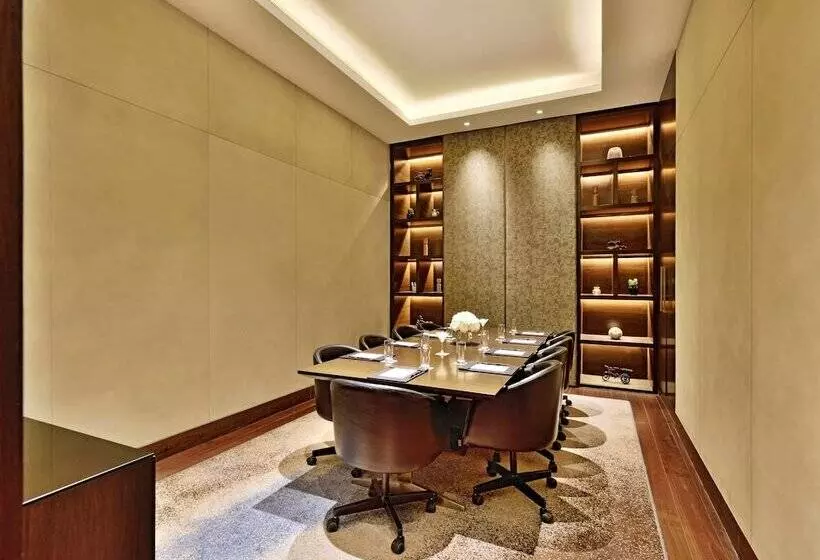Hotelli Radisson Blu Faridabad