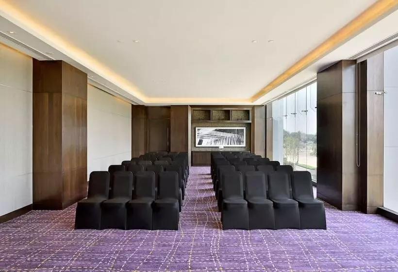Hotelli Radisson Blu Faridabad