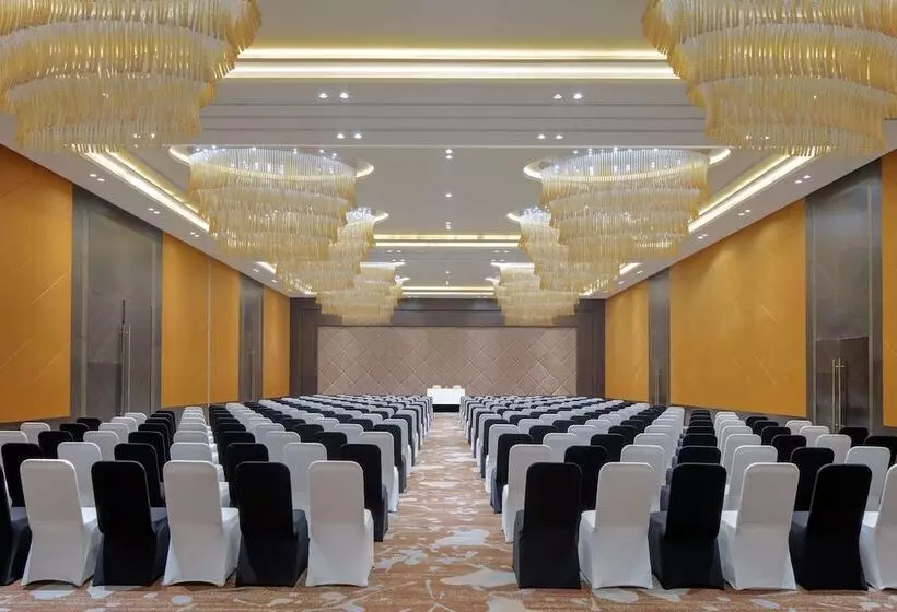 Hotelli Radisson Blu Faridabad