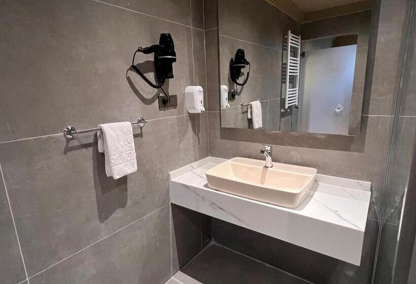 هتل Real King Suite