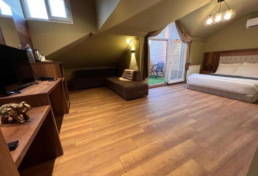 هتل Real King Suite