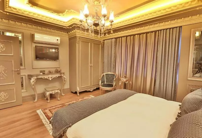 ホテル Real King Suite