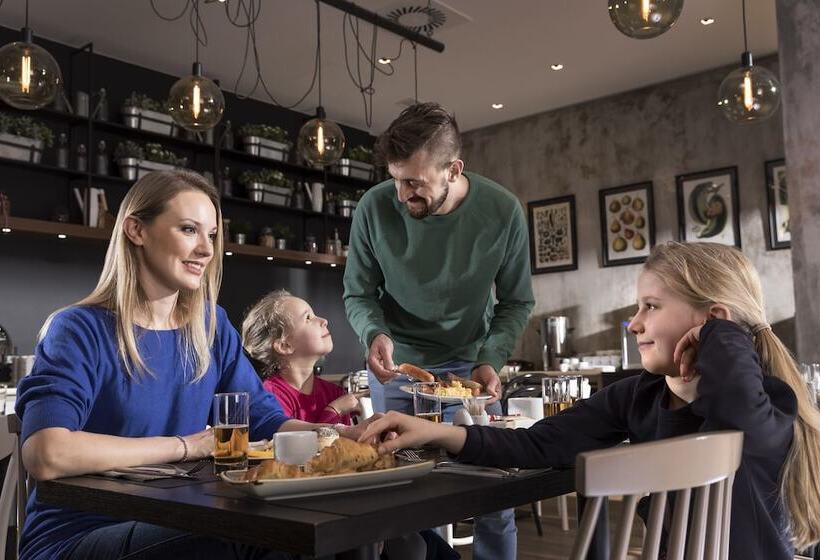 בית מלון כפרי Sadova