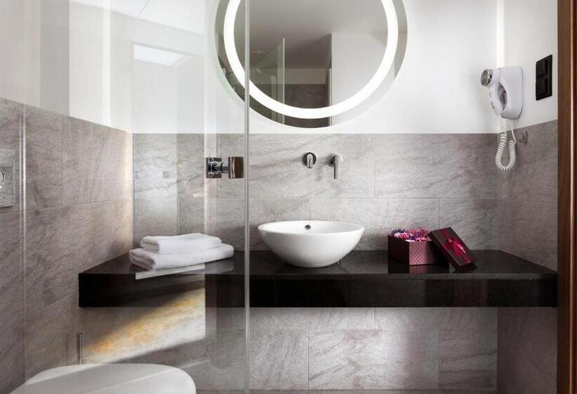 בית מלון כפרי Sadova