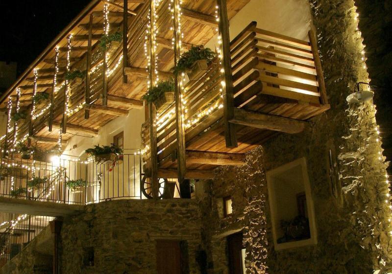 Ostello Del Castello Tirano