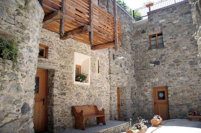 Ostello Del Castello Tirano