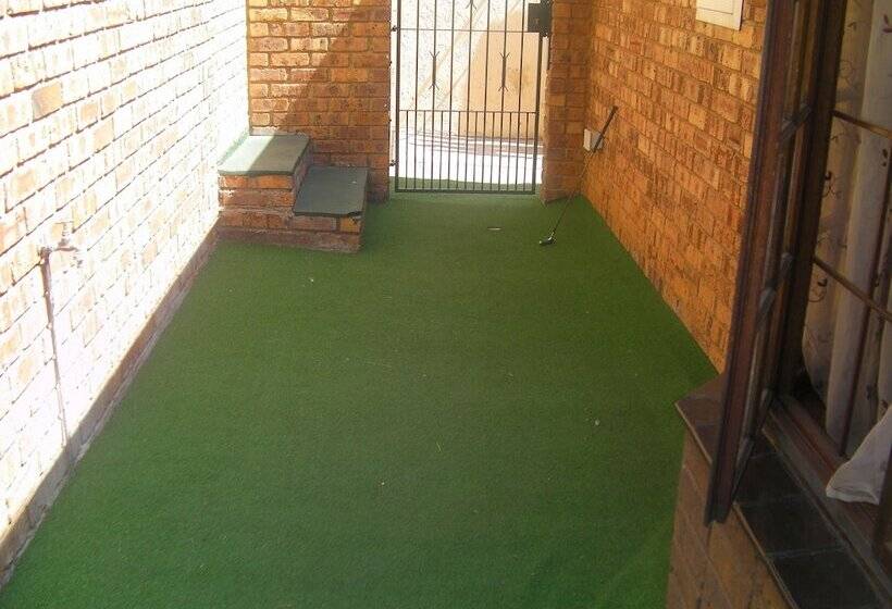 Пансион House On York