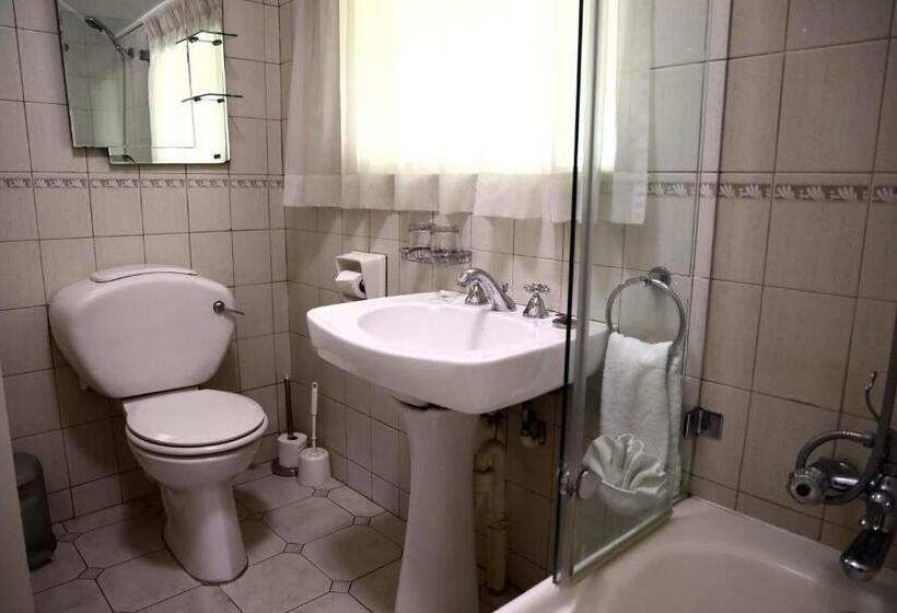 Pension Royal Ridge Guest House