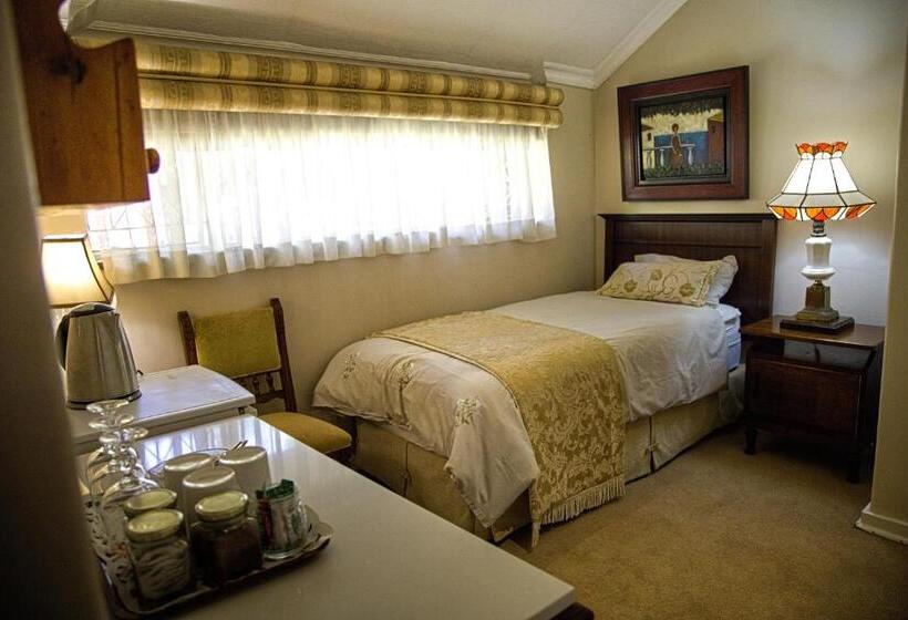 Pension Royal Ridge Guest House