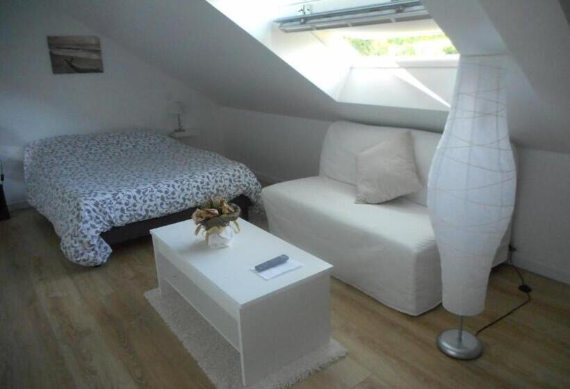 민박 Gadeyne Nathalie Le Chalet De Malvoue