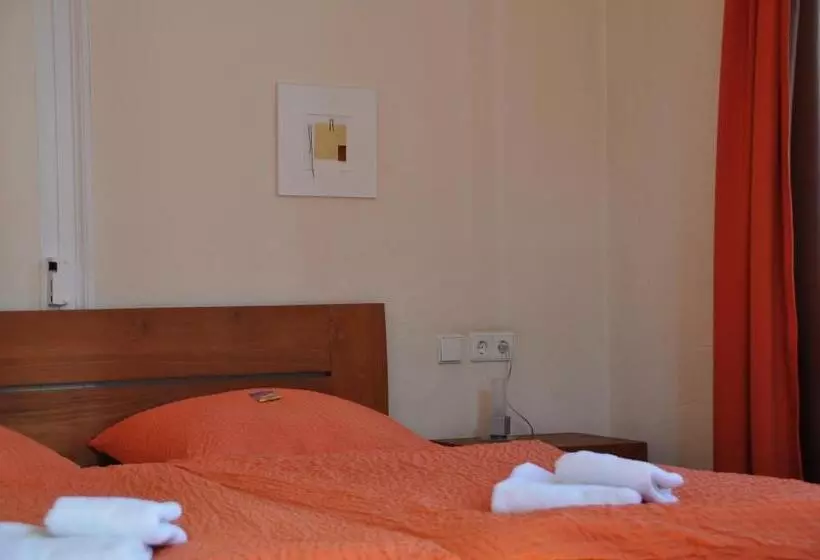 Aamiaismajoitus (B&B) Gästehaus Stuttgart36