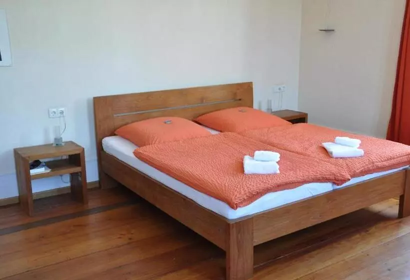 Aamiaismajoitus (B&B) Gästehaus Stuttgart36